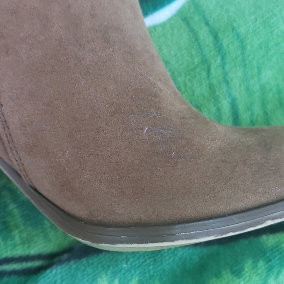 Shoedazzle Boots - Picture 8 of 8